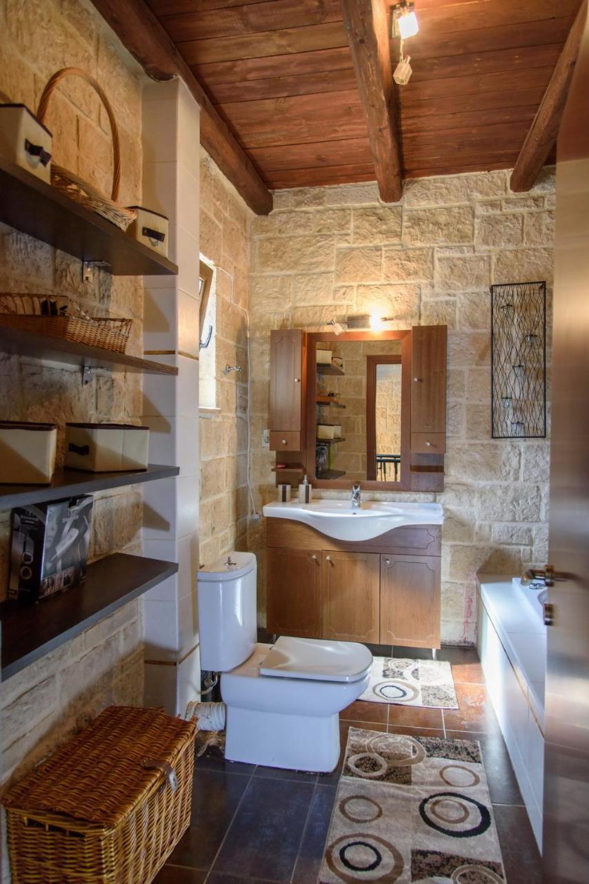 Traditional Stonehouse Vickyヘルソニソス エクステリア 写真