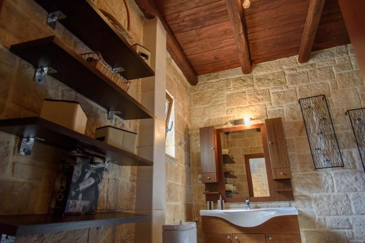 Traditional Stonehouse Vickyヘルソニソス エクステリア 写真